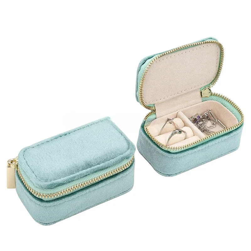 Travel Jewellery & Accessories Organiser - Маленькая деталь, бархатная сумка на молнии