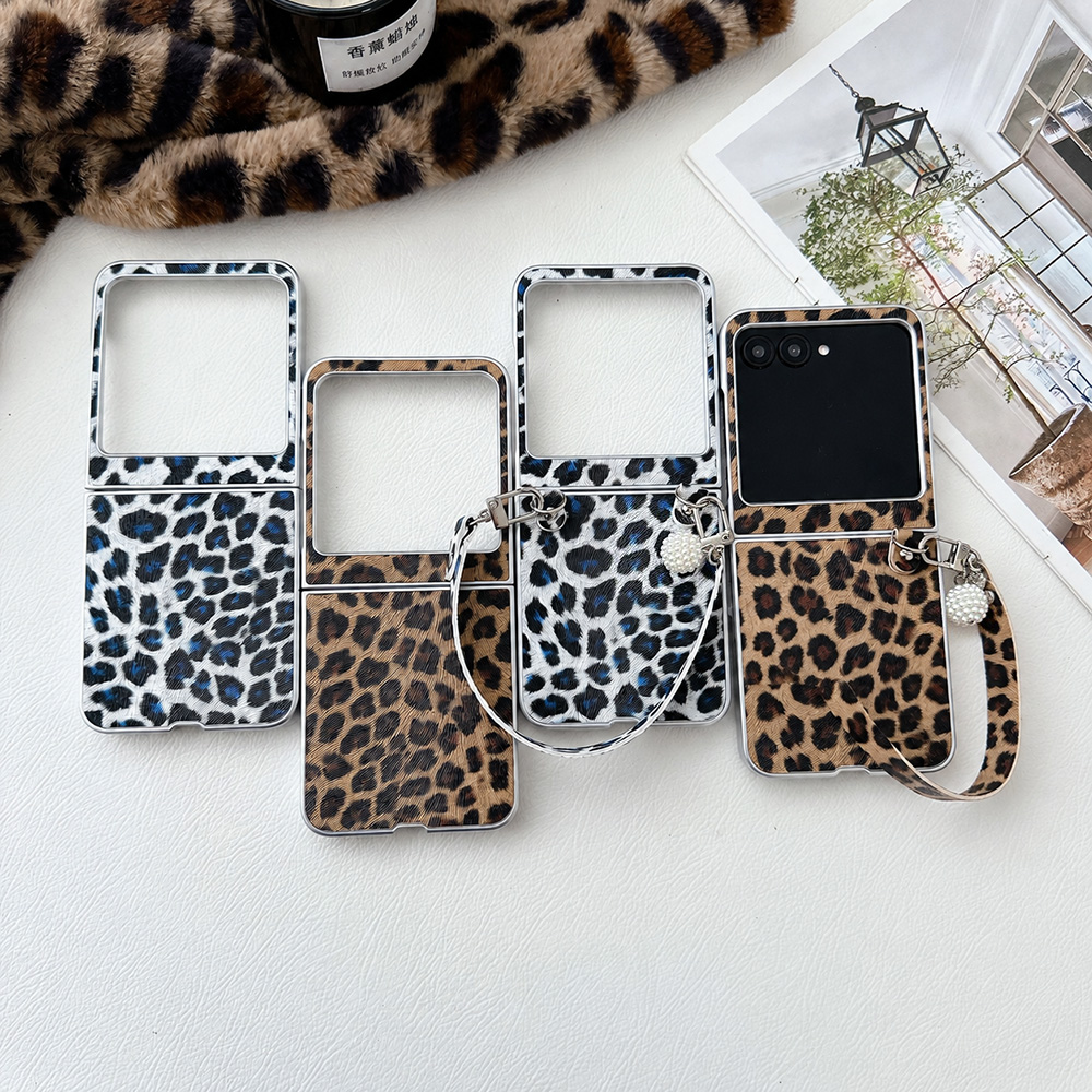 Travel Accessories Designer - Складной чехол-флип с леопардовым принтом для