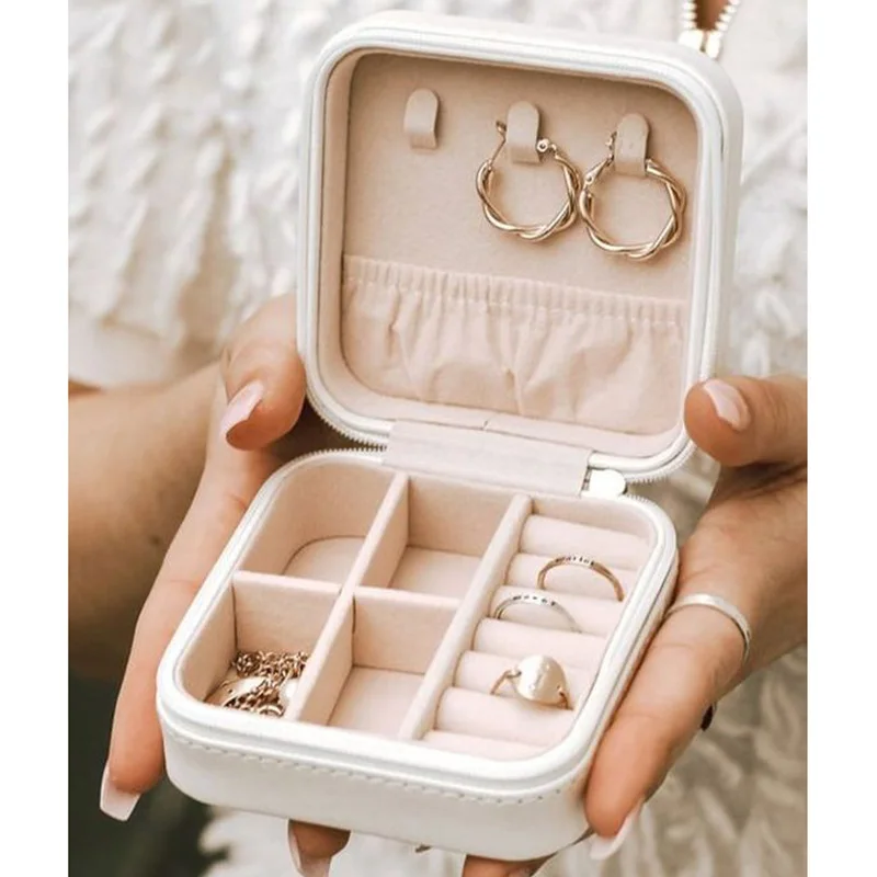 Шкатулка для драгоценностей с  – обзор и цена Travel Jewellery & Accessories Organiser